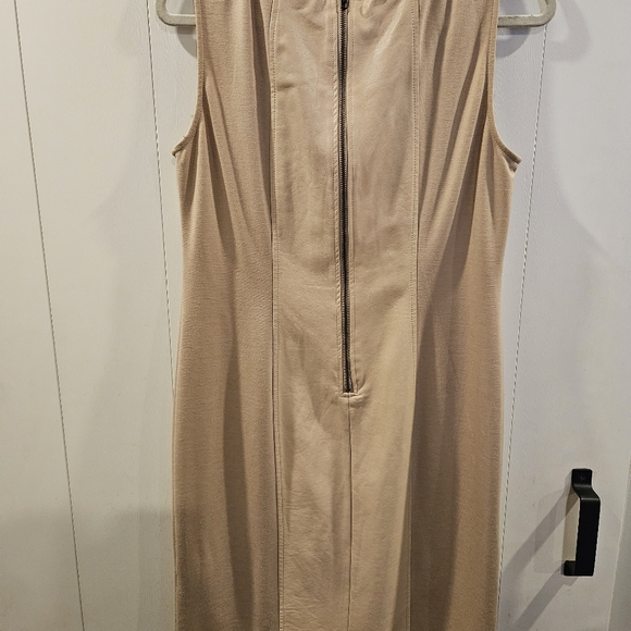 Eci New York Dress - Picture 7 of 8